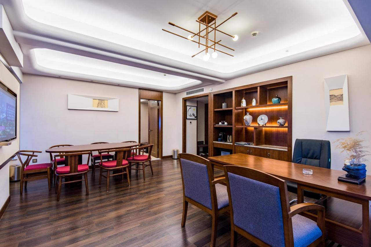 Lujia International Hotel Chengdu Zewnętrze zdjęcie